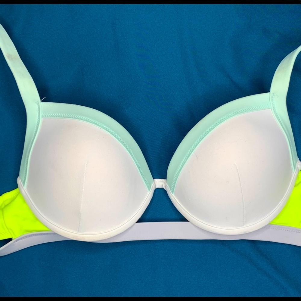 👙Strapy Swim top👙